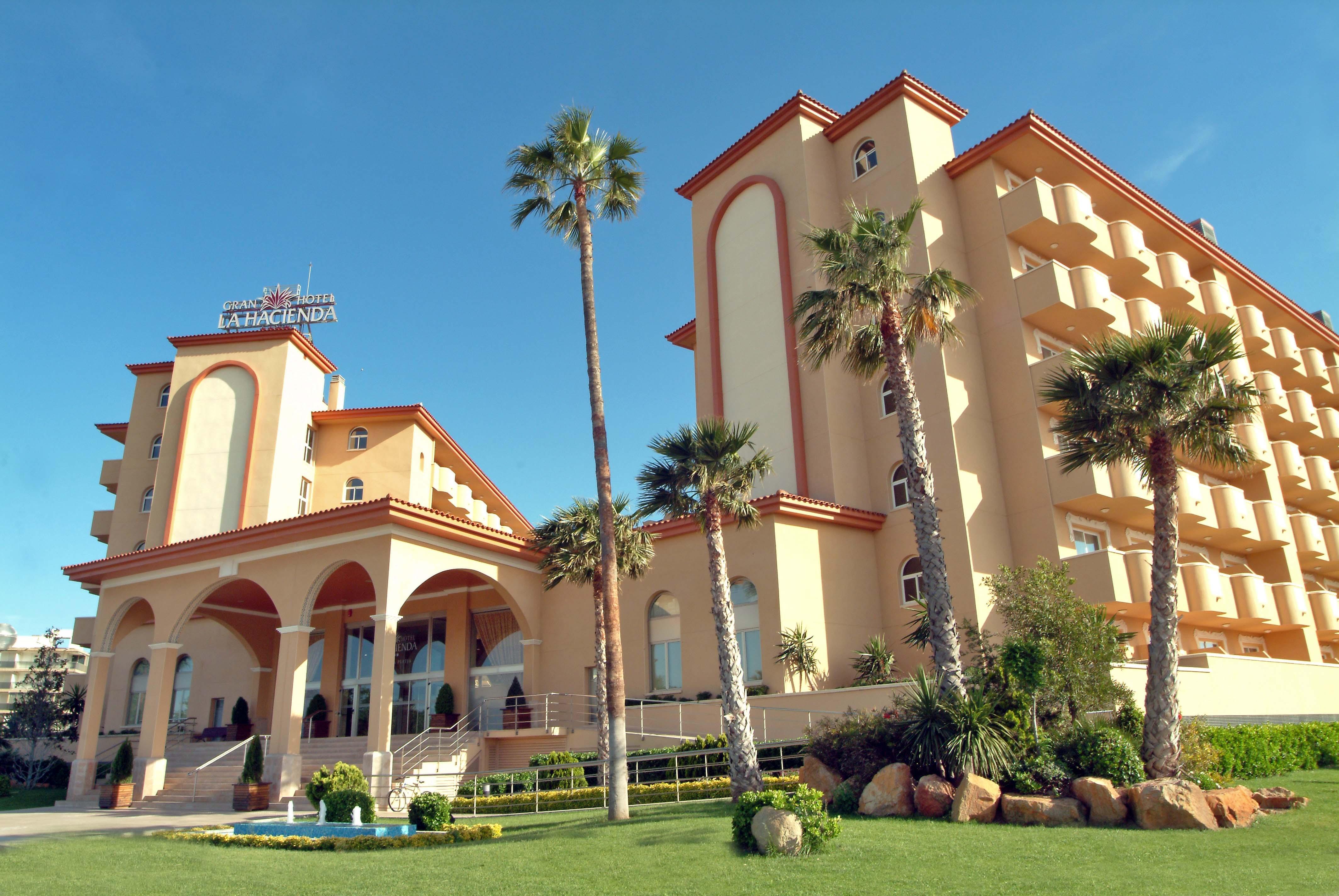 Отель Ohtels La Hacienda Ла-Пинеда Экстерьер фото